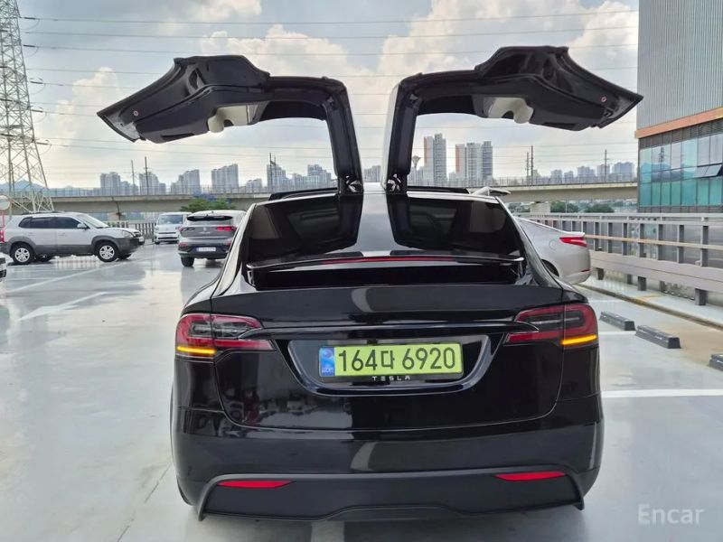 Tesla model-x