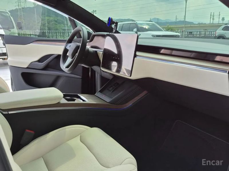 Tesla model-x