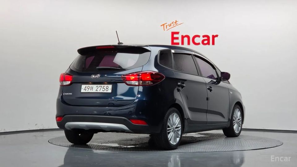 Kia Carens