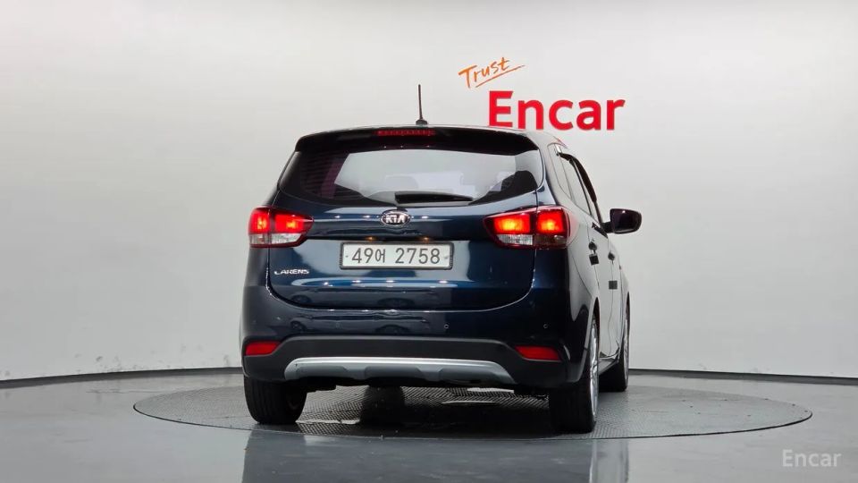 Kia Carens