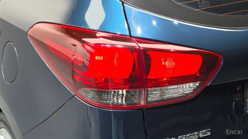 Kia Carens