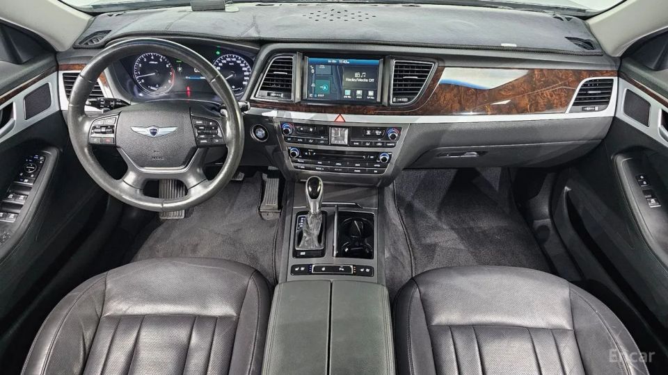 Hyundai Genesis