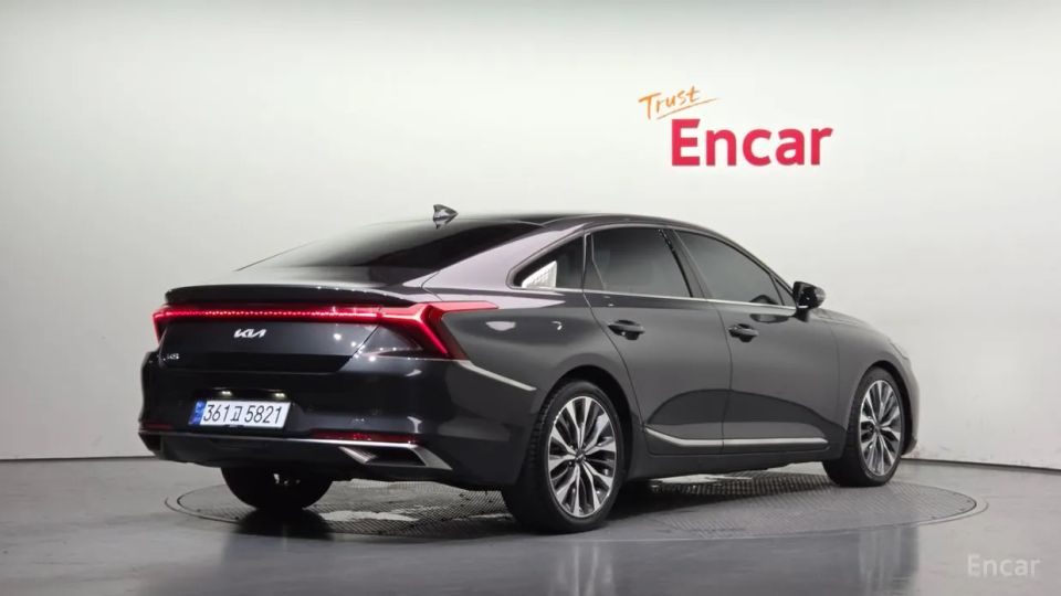Kia K8