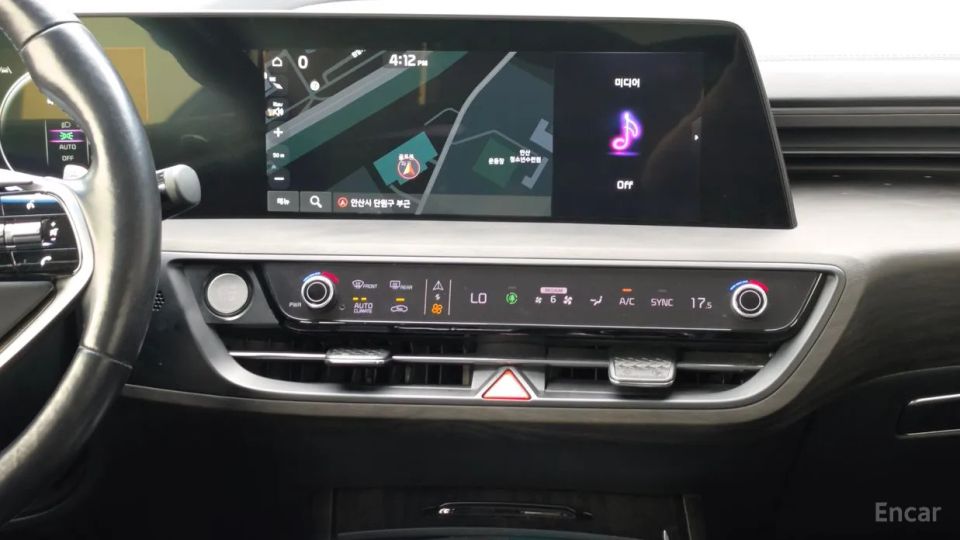 Kia K8