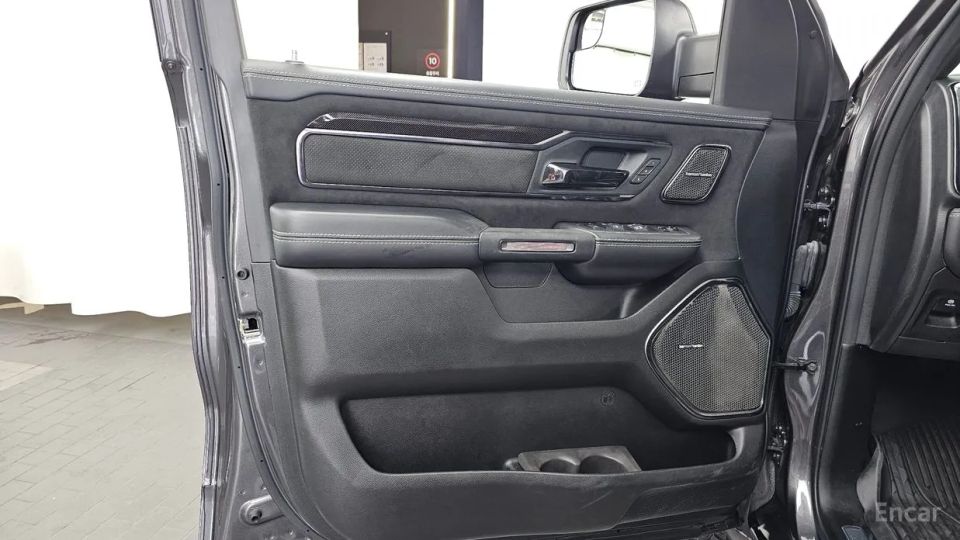 Dodge Ram Pick Up