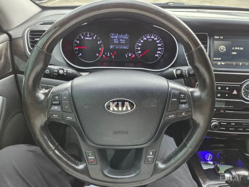 Kia K7