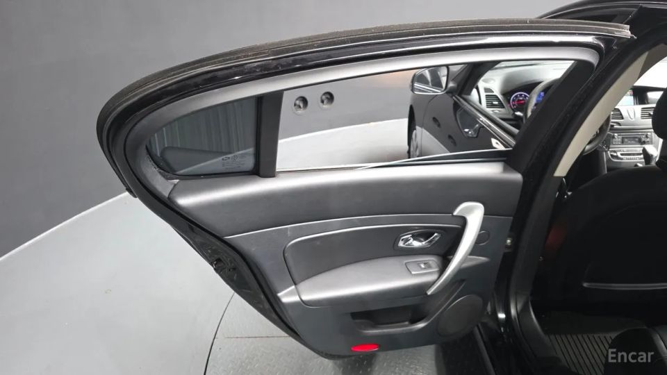 Renault-KoreaSamsung SM5
