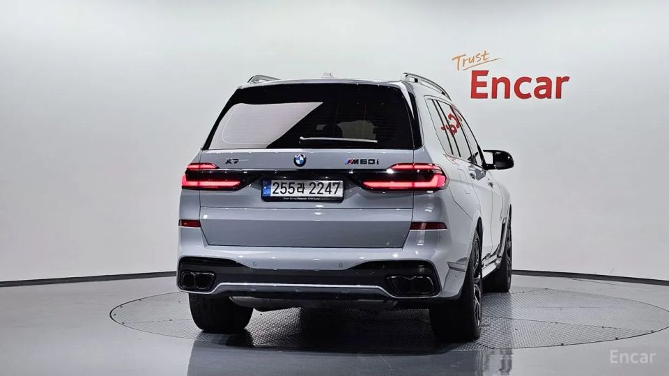 BMW X7