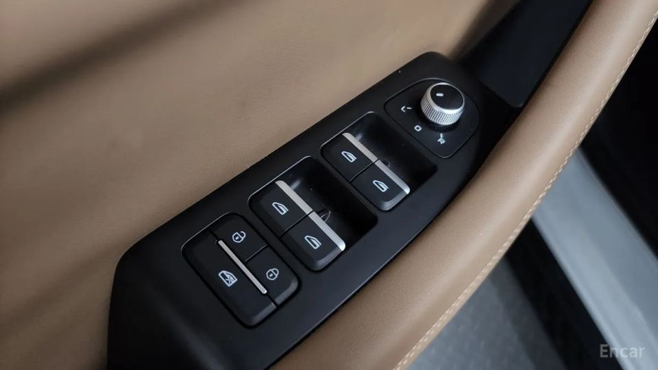 Renault-KoreaSamsung Grand Koleos