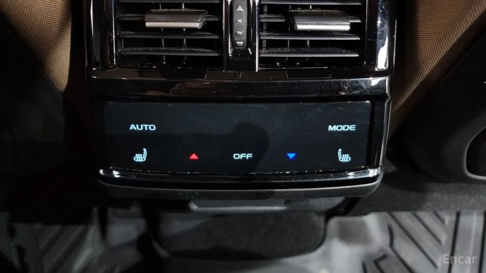 Renault-KoreaSamsung Grand Koleos