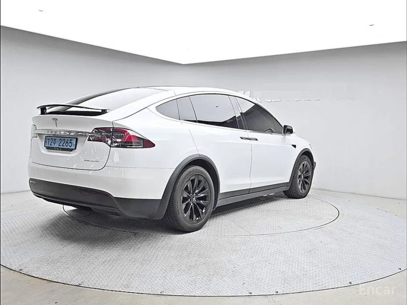 Tesla model-x
