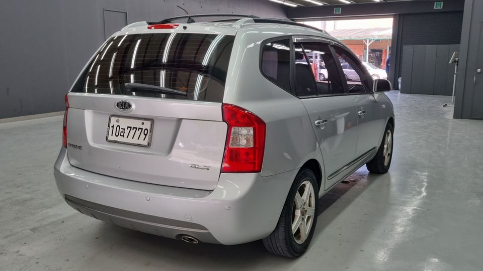 Kia Carens