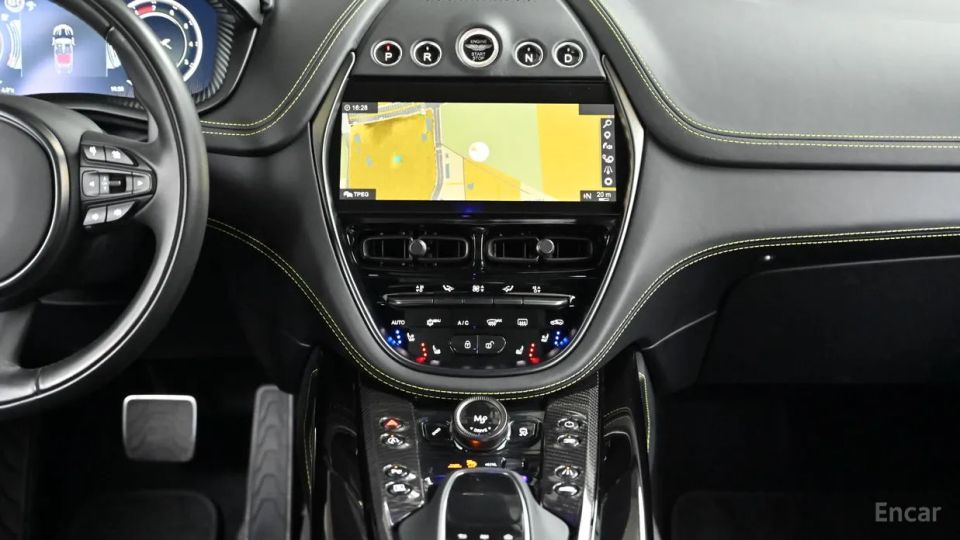 Astonmartin DBX