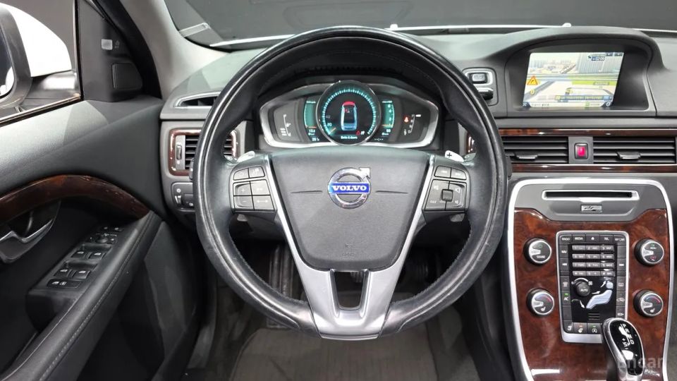 Volvo S80