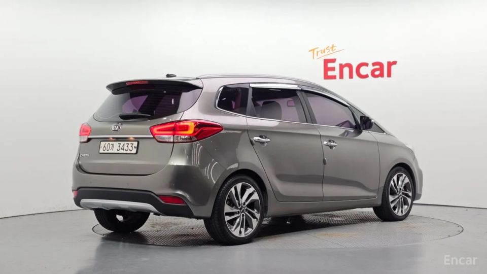 Kia Carens