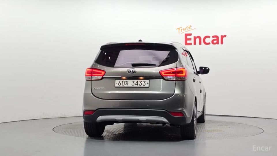 Kia Carens