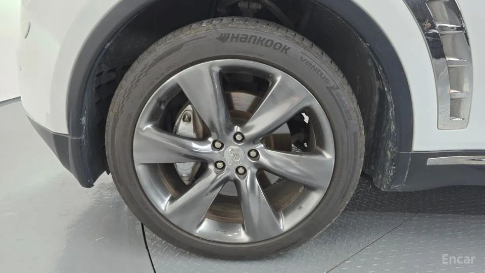 Infiniti FX