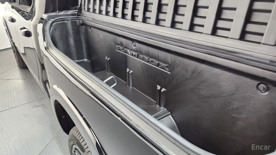 Dodge Ram Pick Up