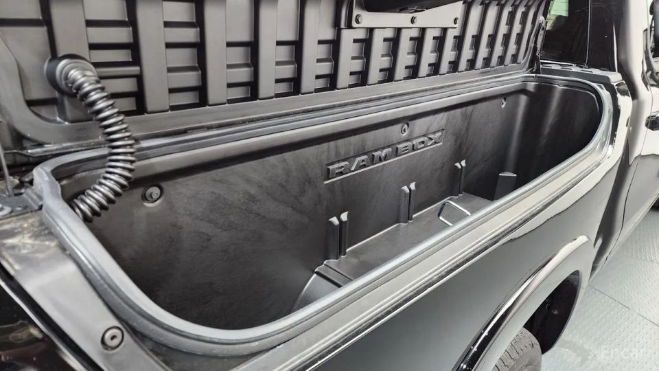 Dodge Ram Pick Up