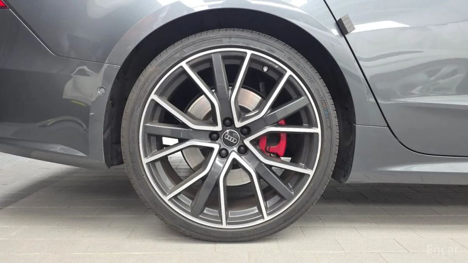 Audi S7