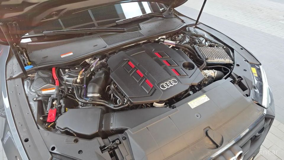 Audi S7
