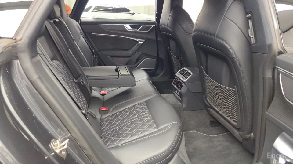 Audi S7