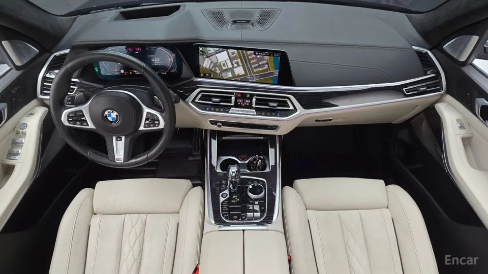 BMW X7