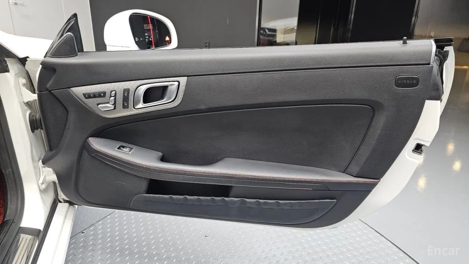 Mercedes-Benz SLC-Class
