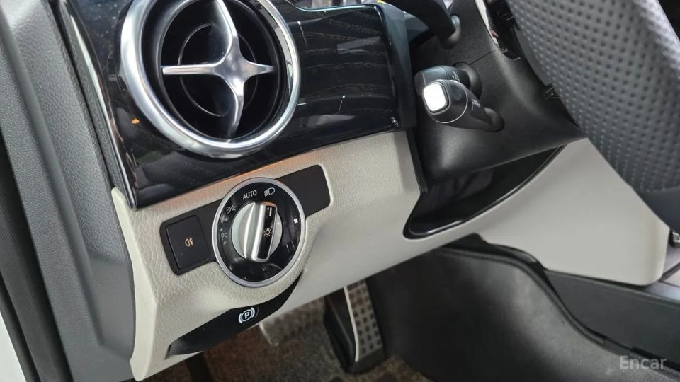 Mercedes-Benz GLK-Class