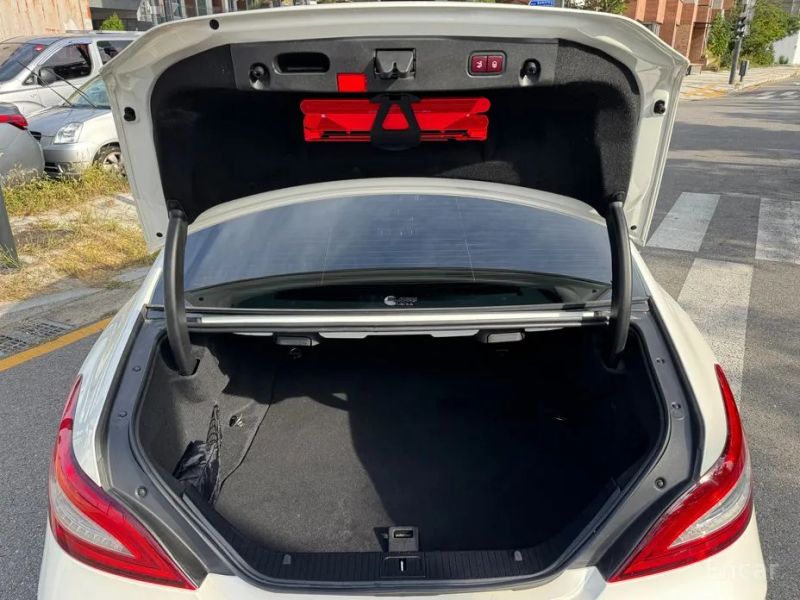 Mercedes-Benz CLS-Class
