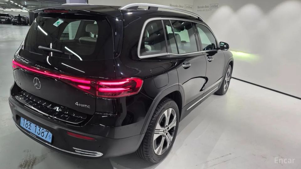 Mercedes-Benz EQB