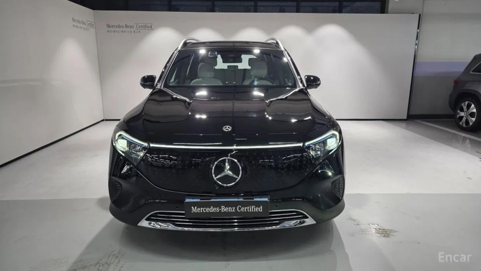 Mercedes-Benz EQB