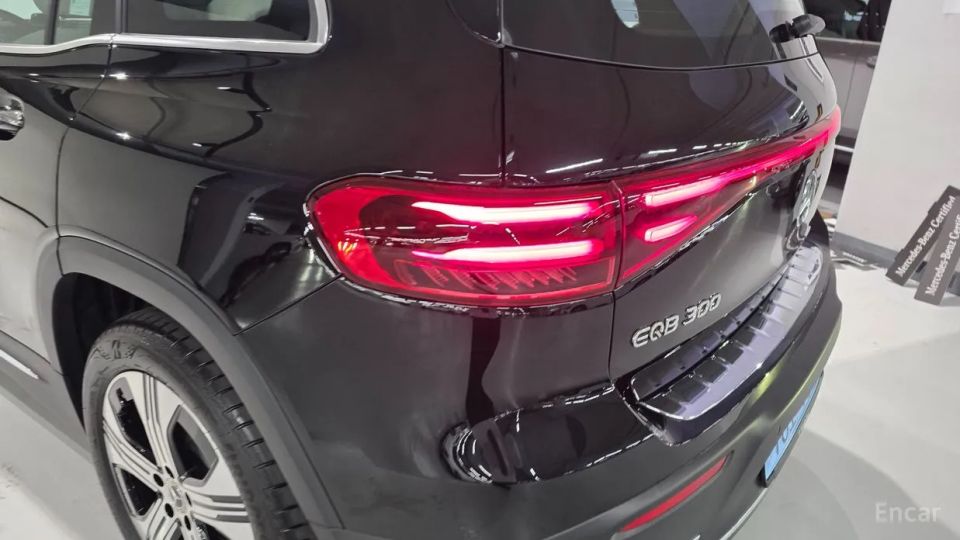 Mercedes-Benz EQB