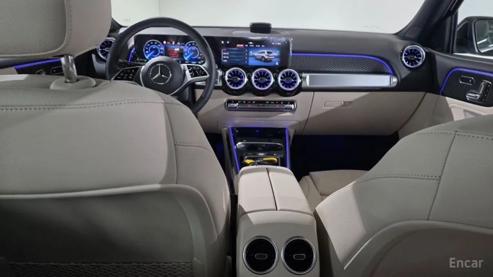 Mercedes-Benz EQB