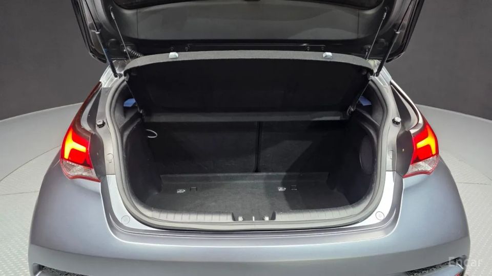 Hyundai Veloster