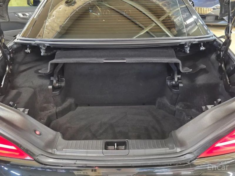 Mercedes-Benz SL-Class