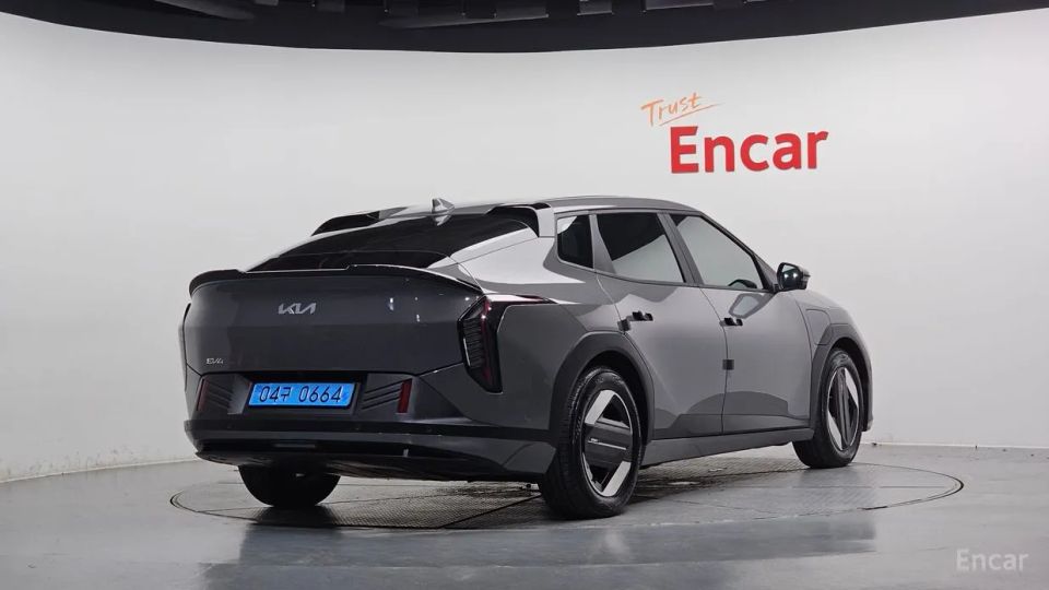 Kia EV4