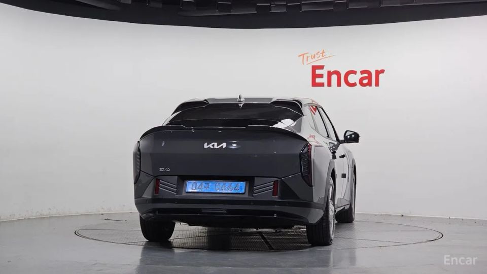 Kia EV4