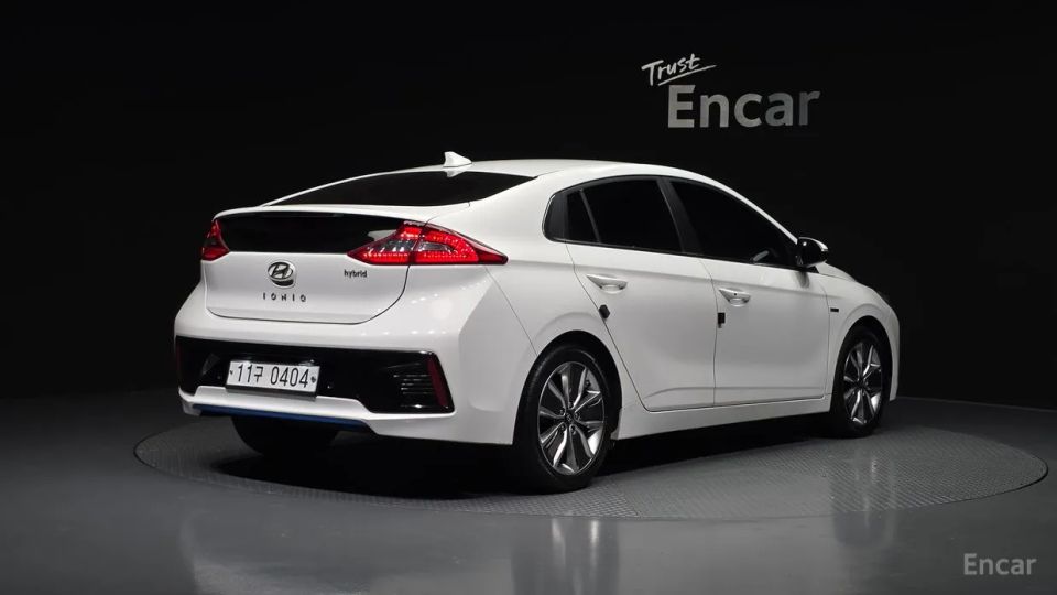 Hyundai Ioniq