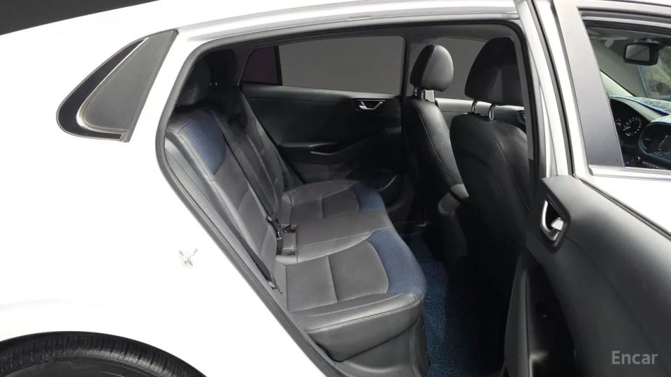 Hyundai Ioniq