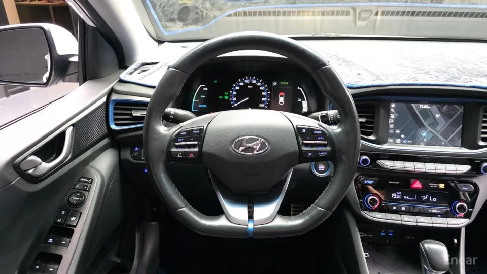 Hyundai Ioniq