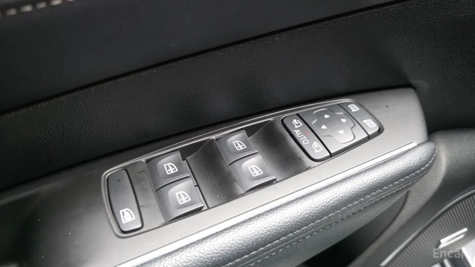 Renault-KoreaSamsung SM6