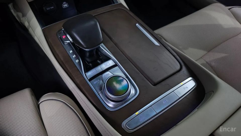 Kia K9