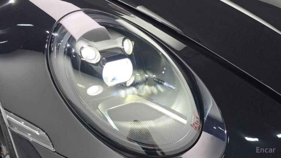Porsche 911