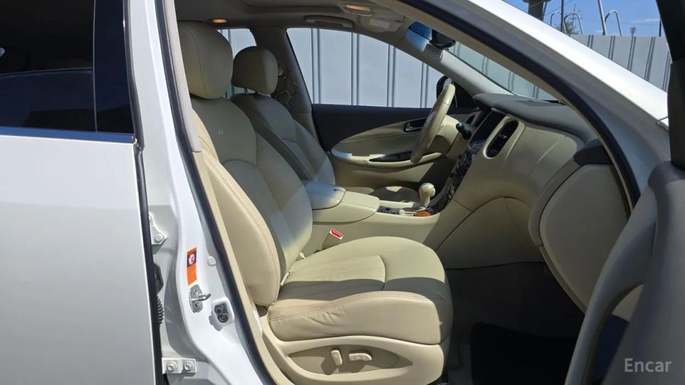Infiniti EX