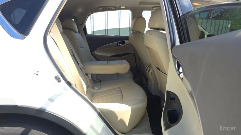 Infiniti EX