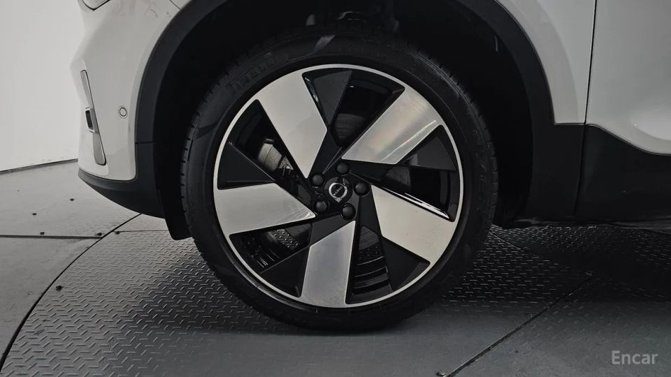 Volvo C40