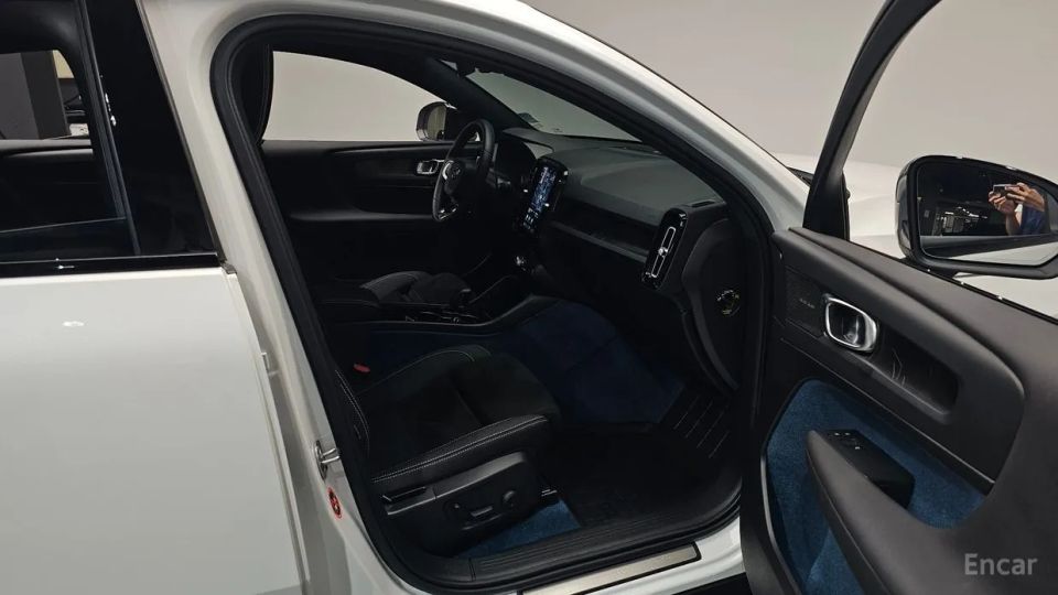 Volvo C40