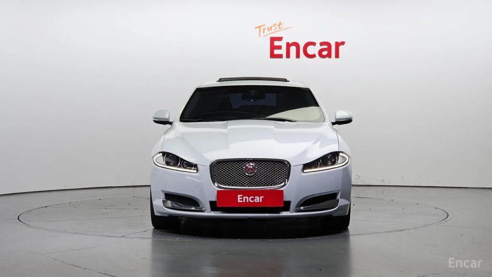 Jaguar xf