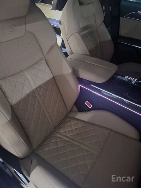 Audi S8